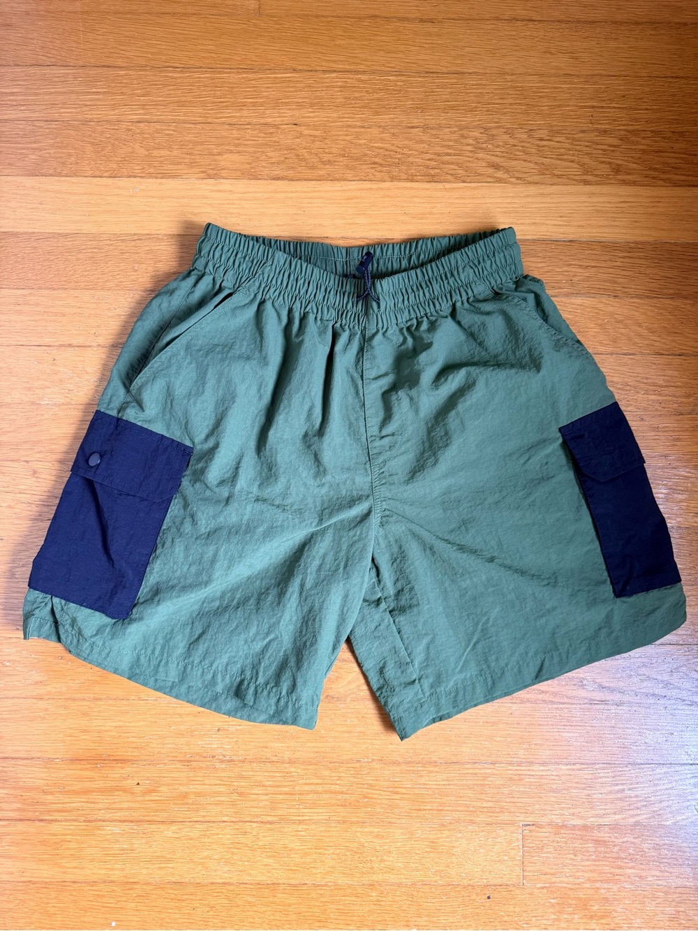 NWOT LCKR Utility Cargo Shorts Small Olive Green Black Pockets Gorpcore
